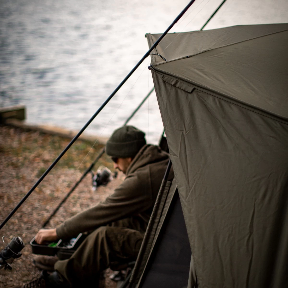 Trakker Tempest 150 Fishing Bivvy Aquatexx EV 1.0 Skull Cap Wrap - Image 5