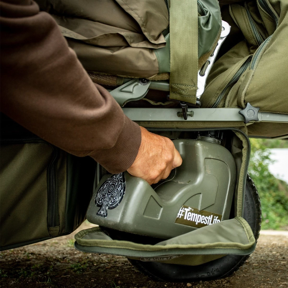 Trakker X-Trail Barrow Compact 10 Trakker X-Trail Barrow Compact - Image 8